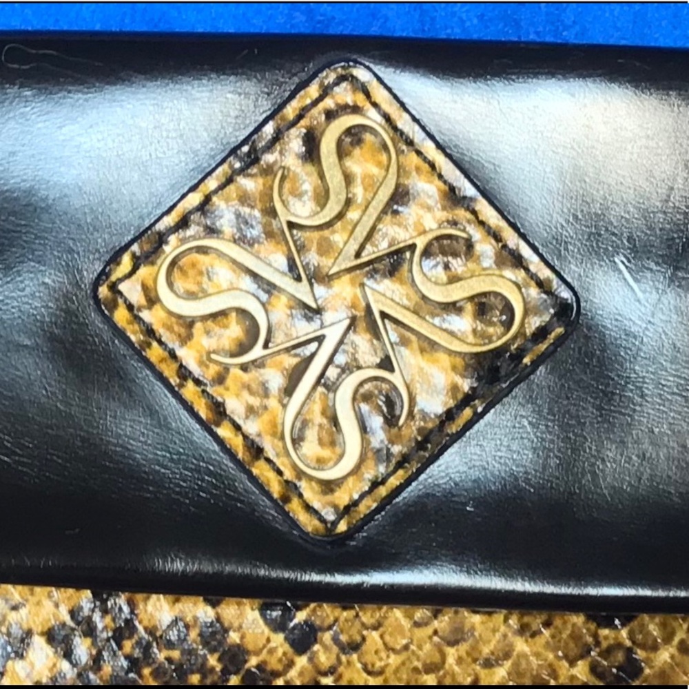 Vera Wang Wristlet Python Print Stylish Colors - image 3